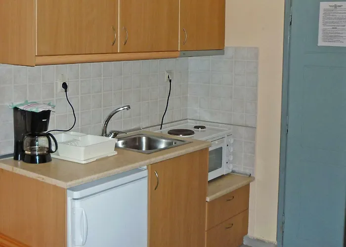 Ξενοδοχείο με διαμερίσματα Marel 3*