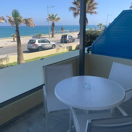 Marel Aparthotel 3*